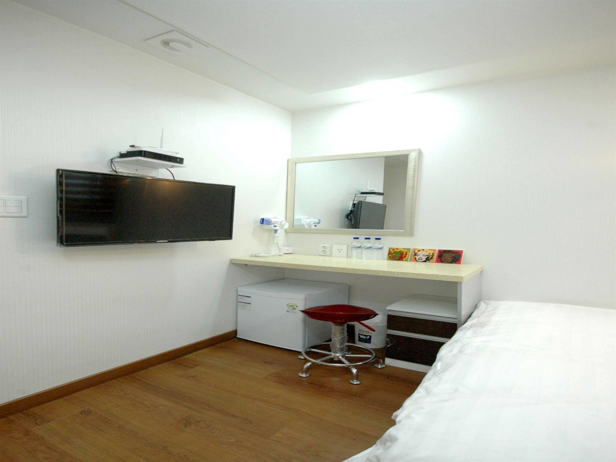 Vestin Myeongdong Hostel Seoul