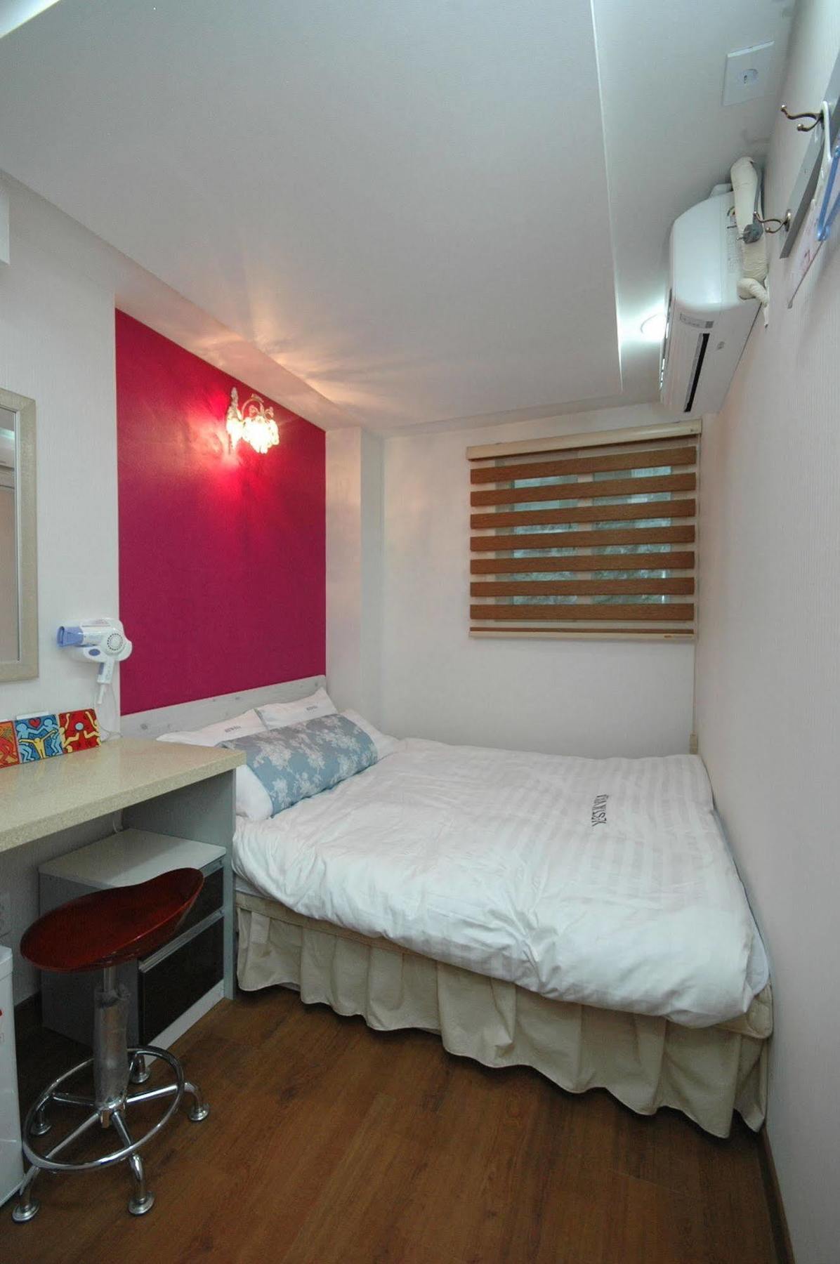 Hostel Vestin Myeongdong *
